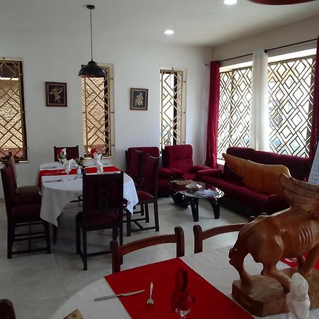 Radama Hotel Antananarywa Zewnętrze zdjęcie